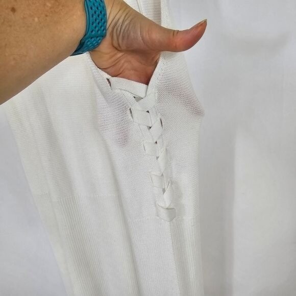 GF Collection White Sleeveless Beach Coverup Sz L V-Neck Lace Up Sides Poolside - Picture 3 of 9